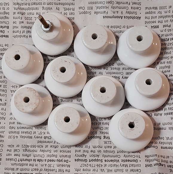 🟢Vintage White Drawer Knobs Bundle of 10 - Picture 3 of 7